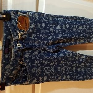 LEVI'S Geometric Pattern Super Skinny Knit Jeans. NEW with TAGS!